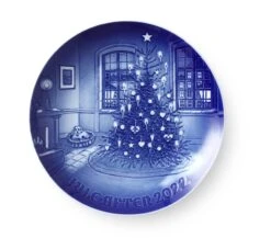 2022 Bing & Grøndahl Christmas Plate