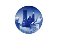 1943 Bing & Grondahl Christmas Plate