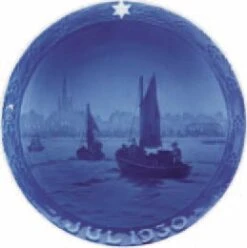 1930 Royal Copenhagen Christmas Plate