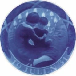 1931 Royal Copenhagen Christmas Plate