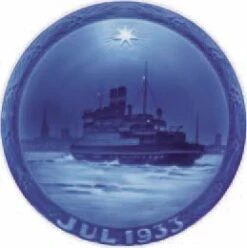 1933 Royal Copenhagen Christmas Plate