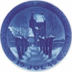 1946 Royal Copenhagen Christmas Plate