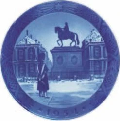 1954 Royal Copenhagen Christmas Plate