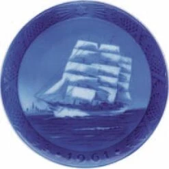 1961 Royal Copenhagen Christmas Plate