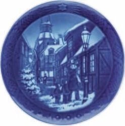 1996 Royal Copenhagen Christmas Plate
