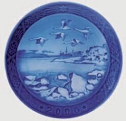 2006 Royal Copenhagen Christmas Plate
