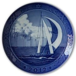 2012 Royal Copenhagen Christmas Plate